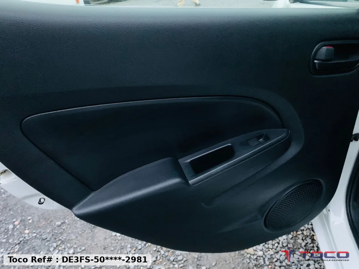 2011★MAZDA DEMIO
