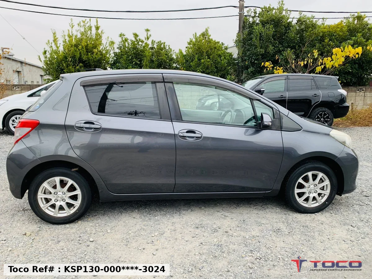2011★TOYOTA VITZ