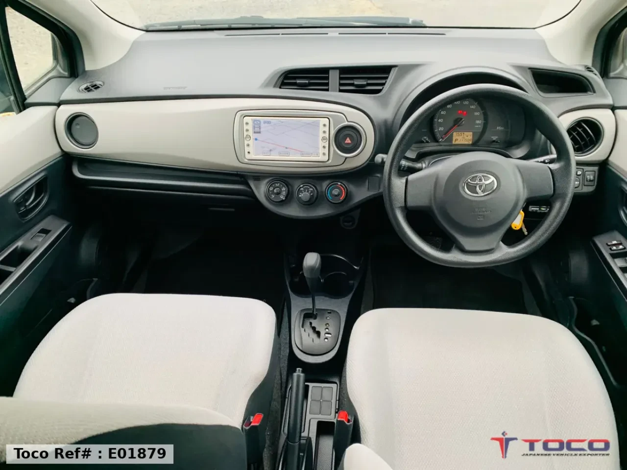 2011★TOYOTA VITZ