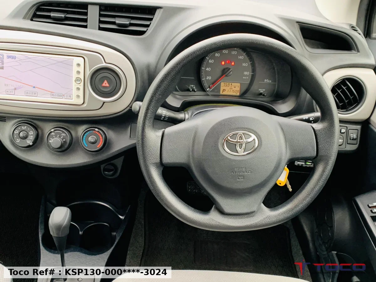 2011★TOYOTA VITZ