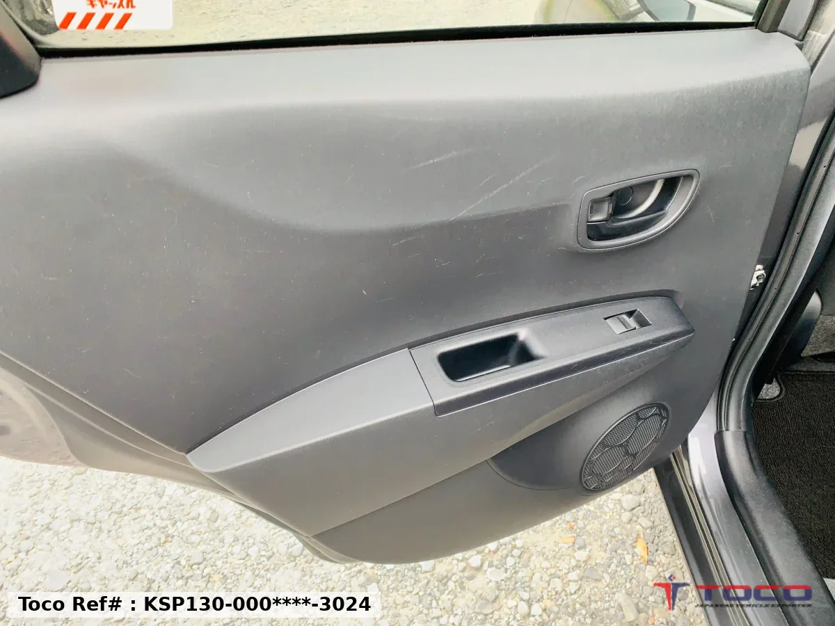 2011★TOYOTA VITZ
