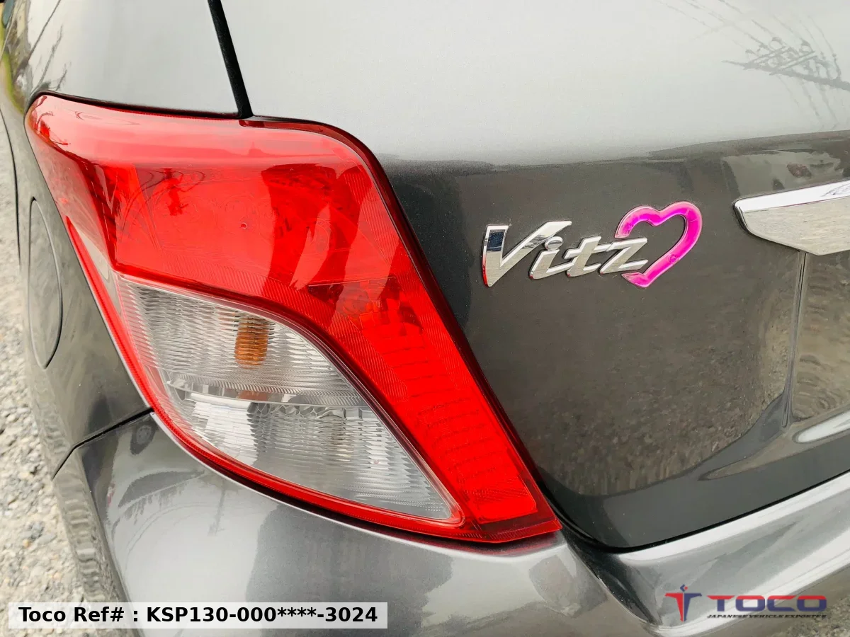 2011★TOYOTA VITZ