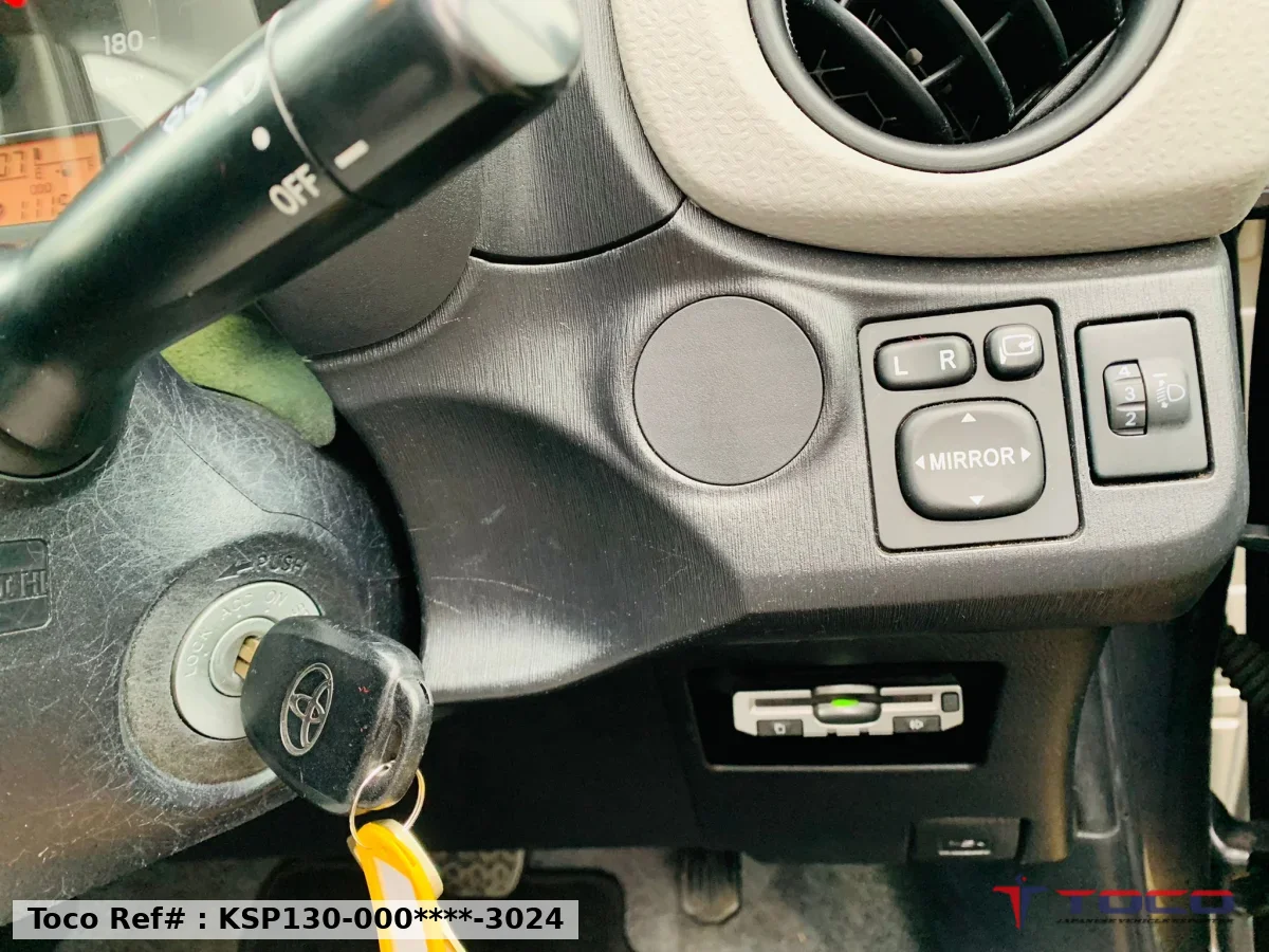 2011★TOYOTA VITZ