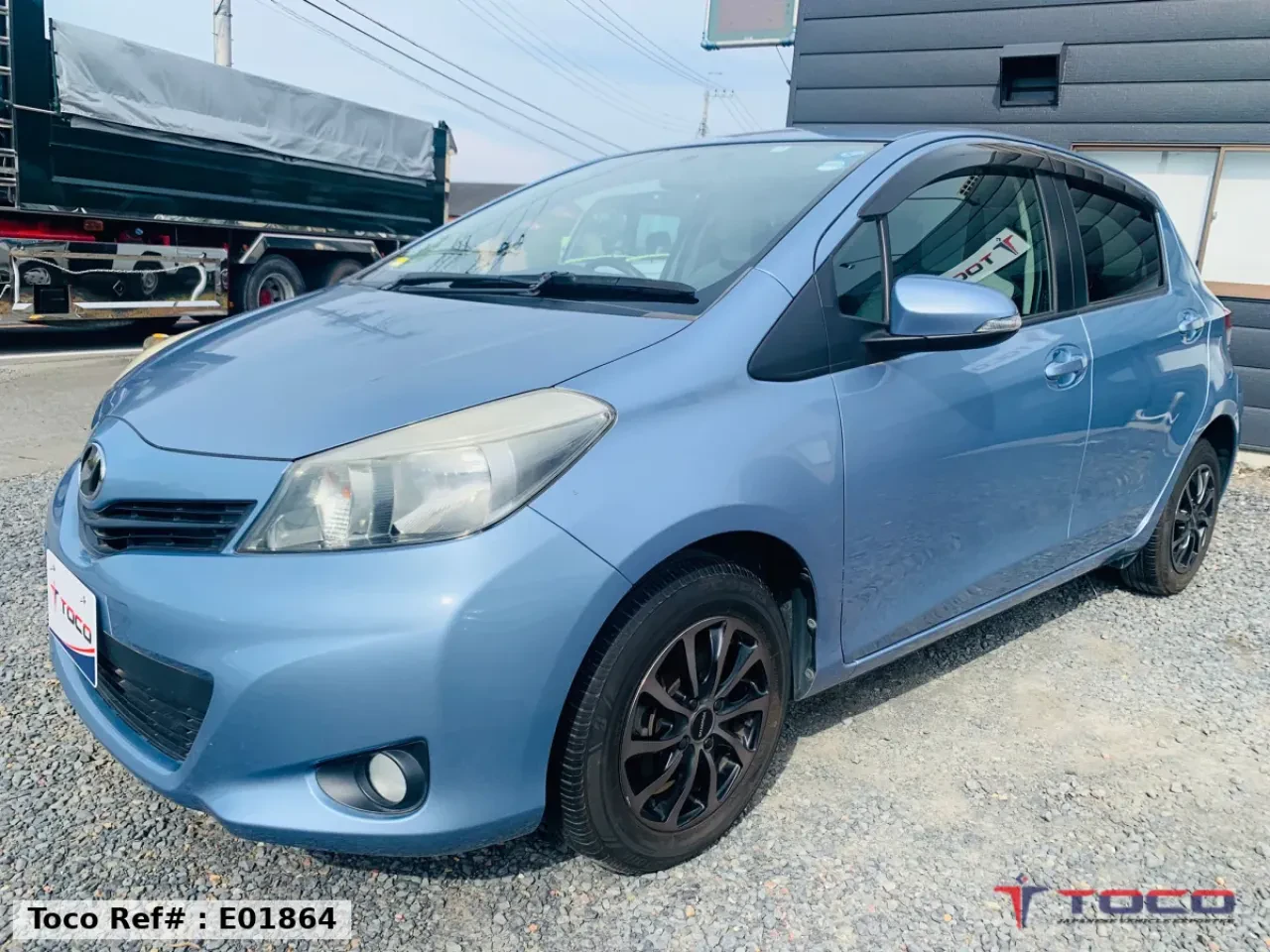 2011★TOYOTA VITZ