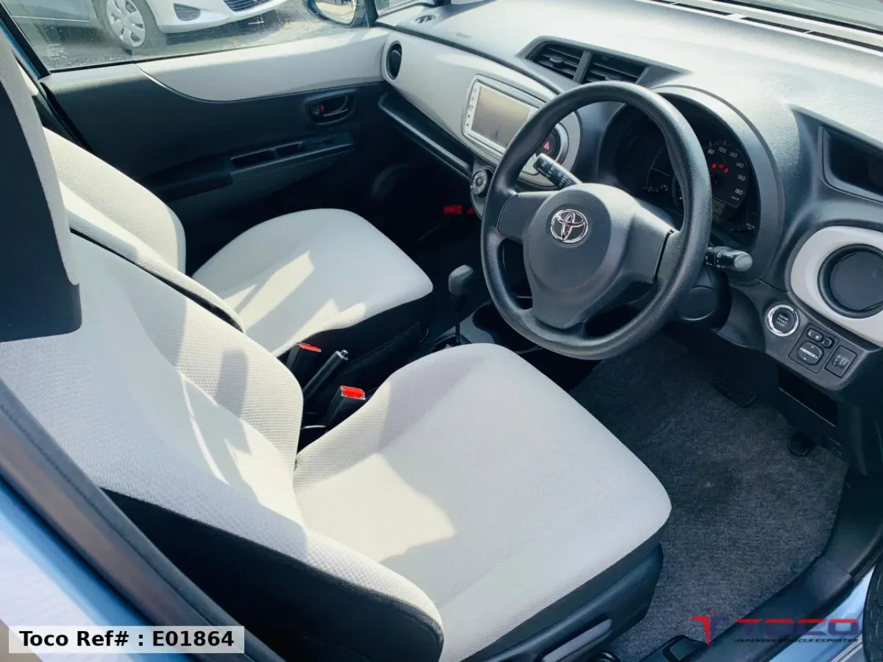 2011★TOYOTA VITZ