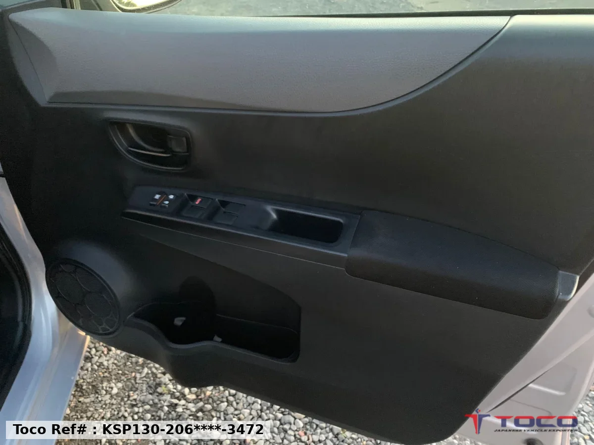 2012★TOYOTA VITZ