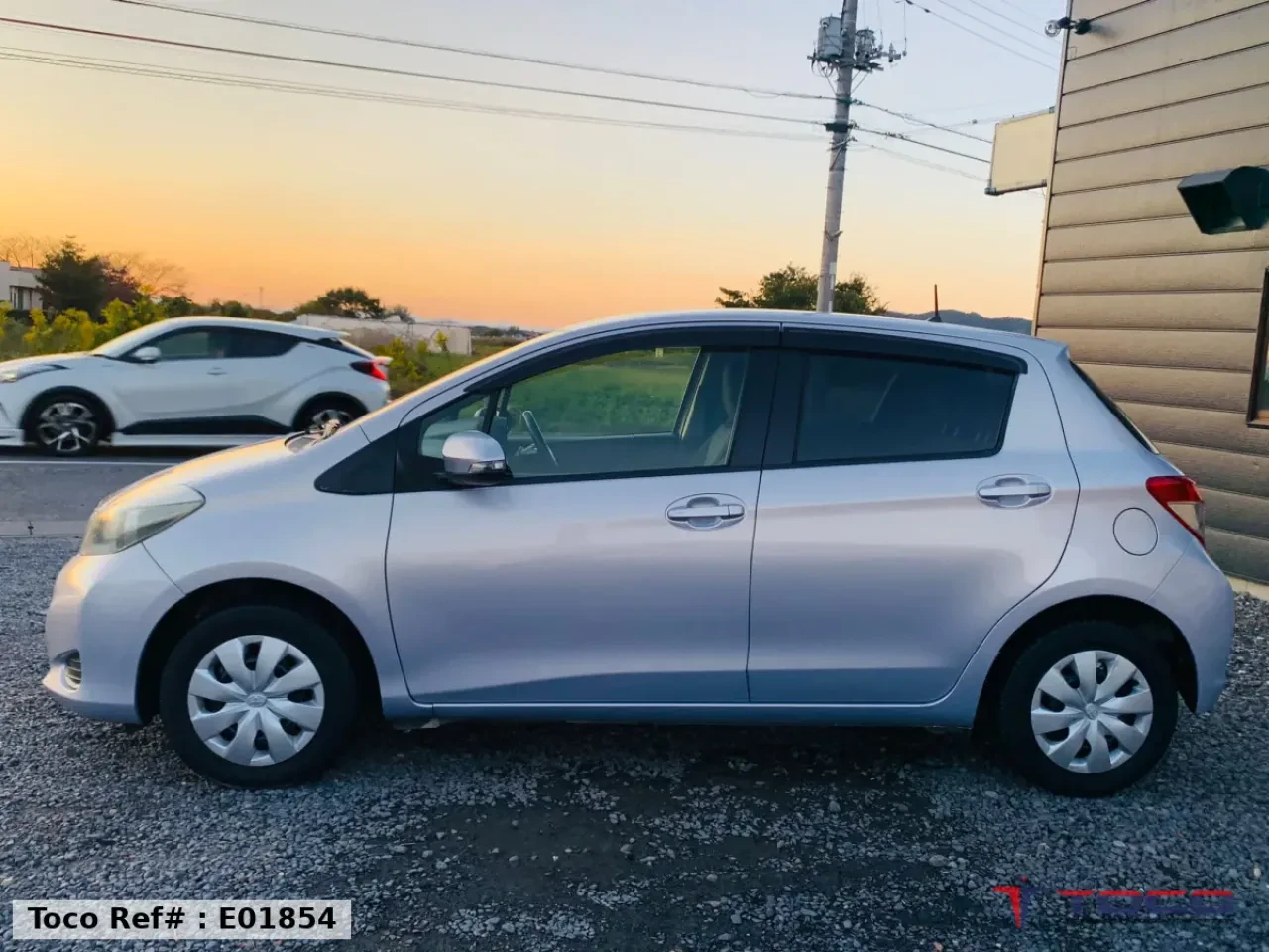 2013 TOYOTA VITZ