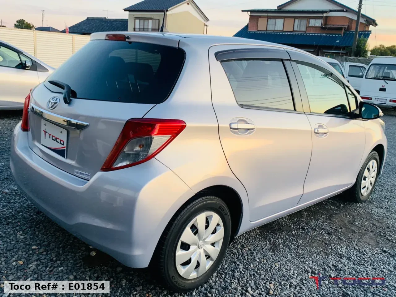 2013 TOYOTA VITZ