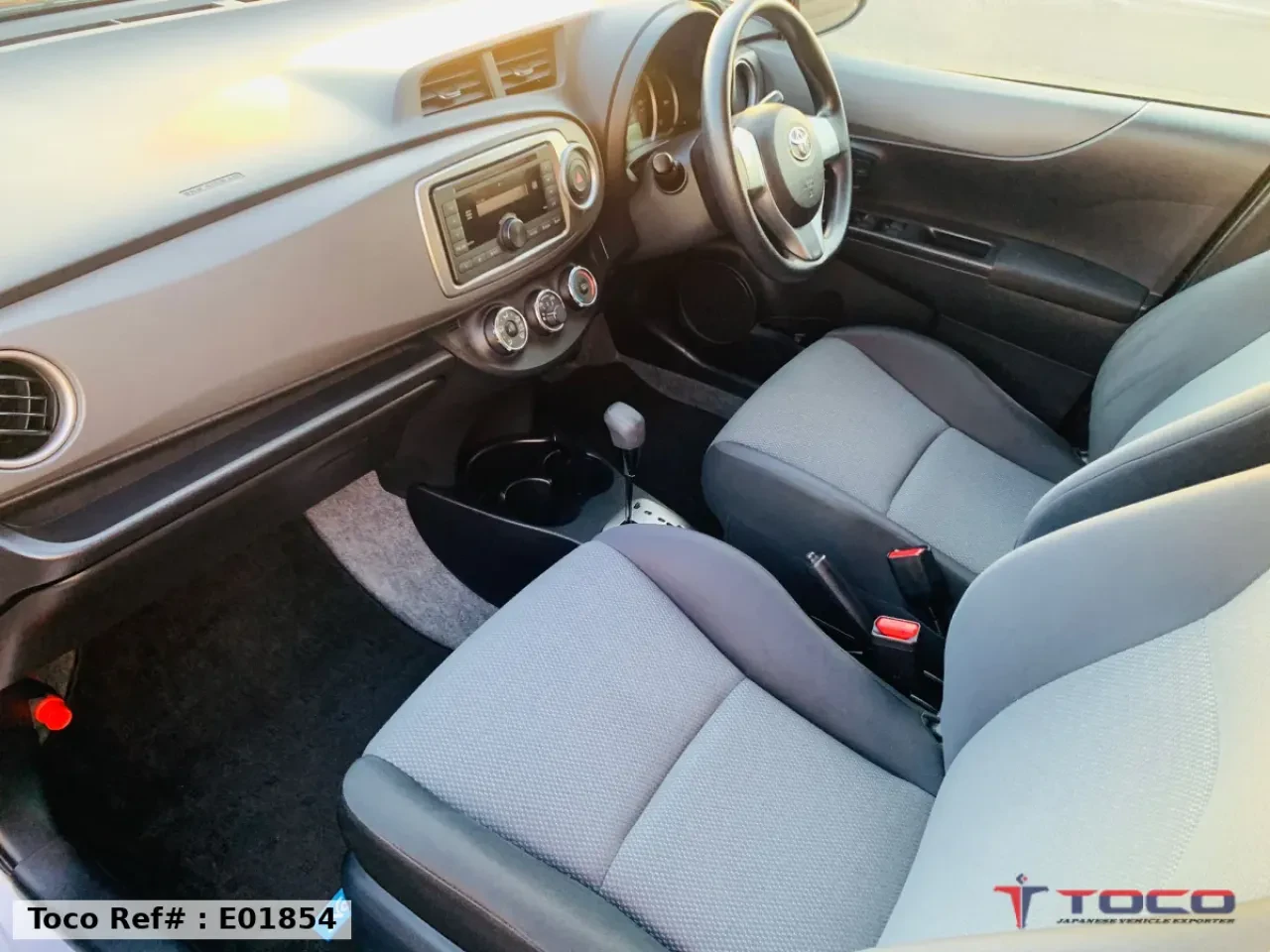 2013 TOYOTA VITZ