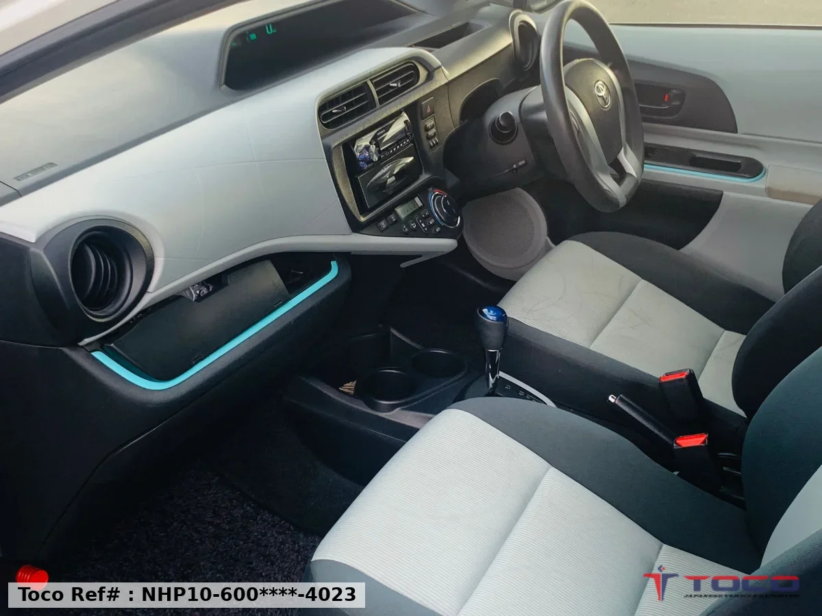 2012★TOYOTA AQUA