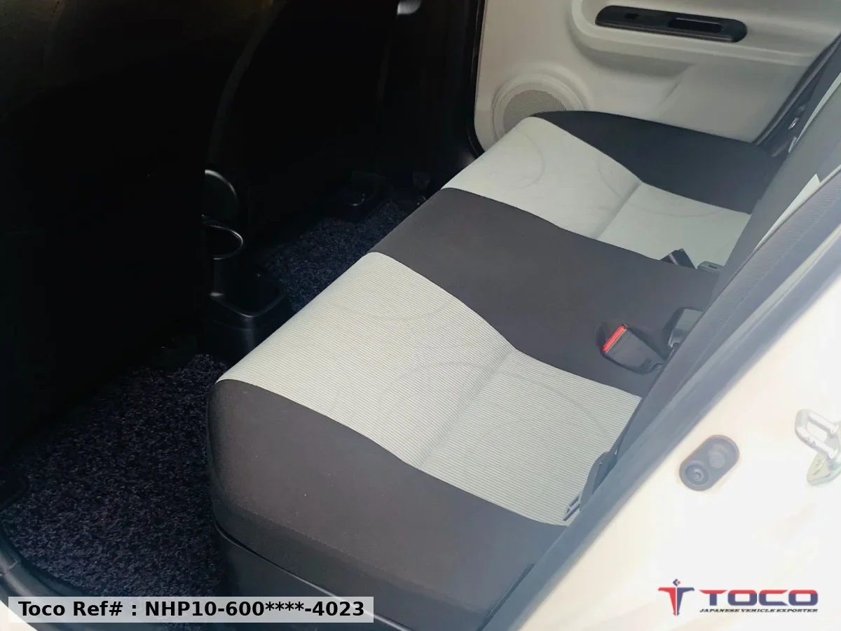2012★TOYOTA AQUA