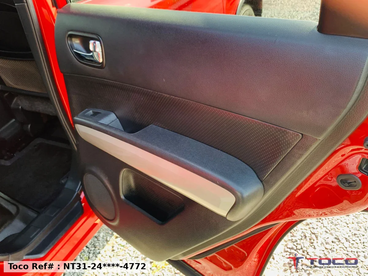 2012 NISSAN X-TRAIL