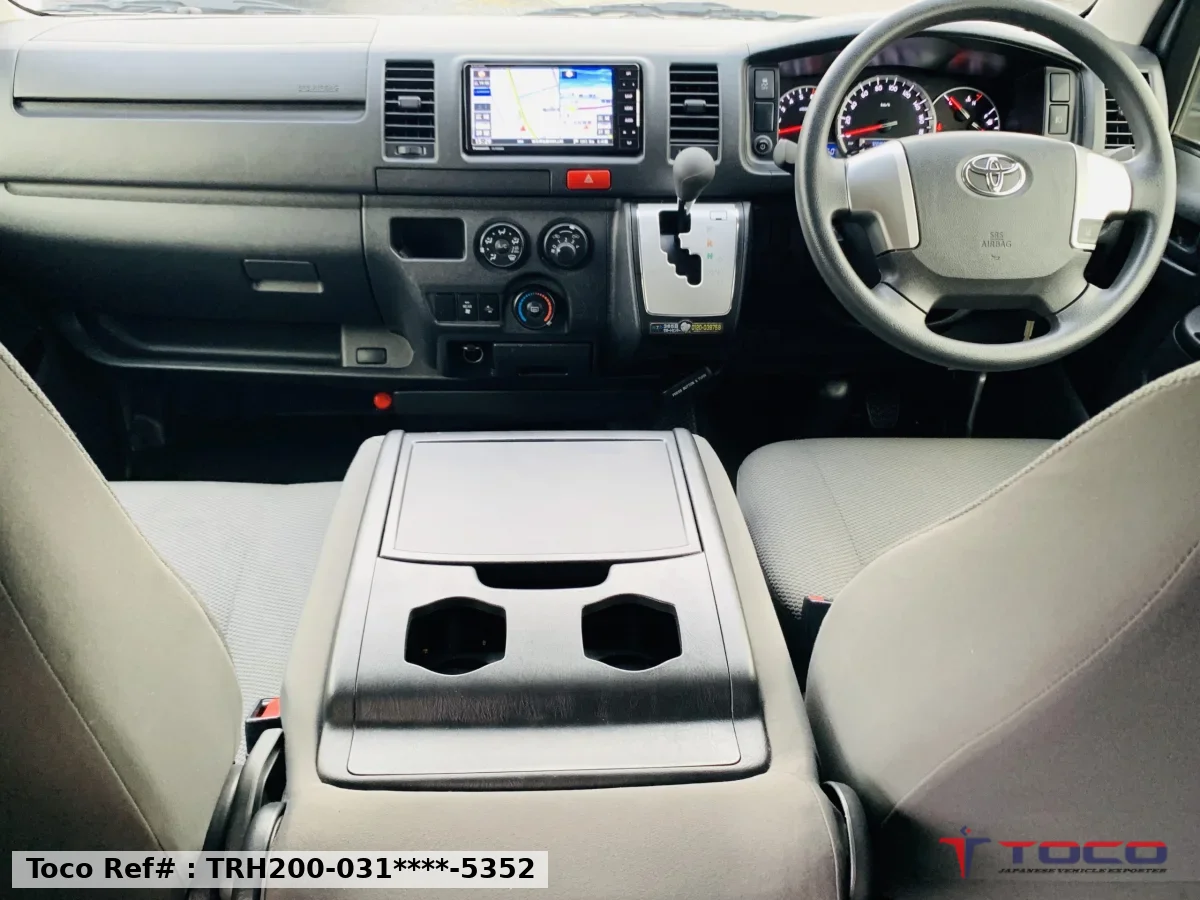 2020★TOYOTA HIACE CAMPER