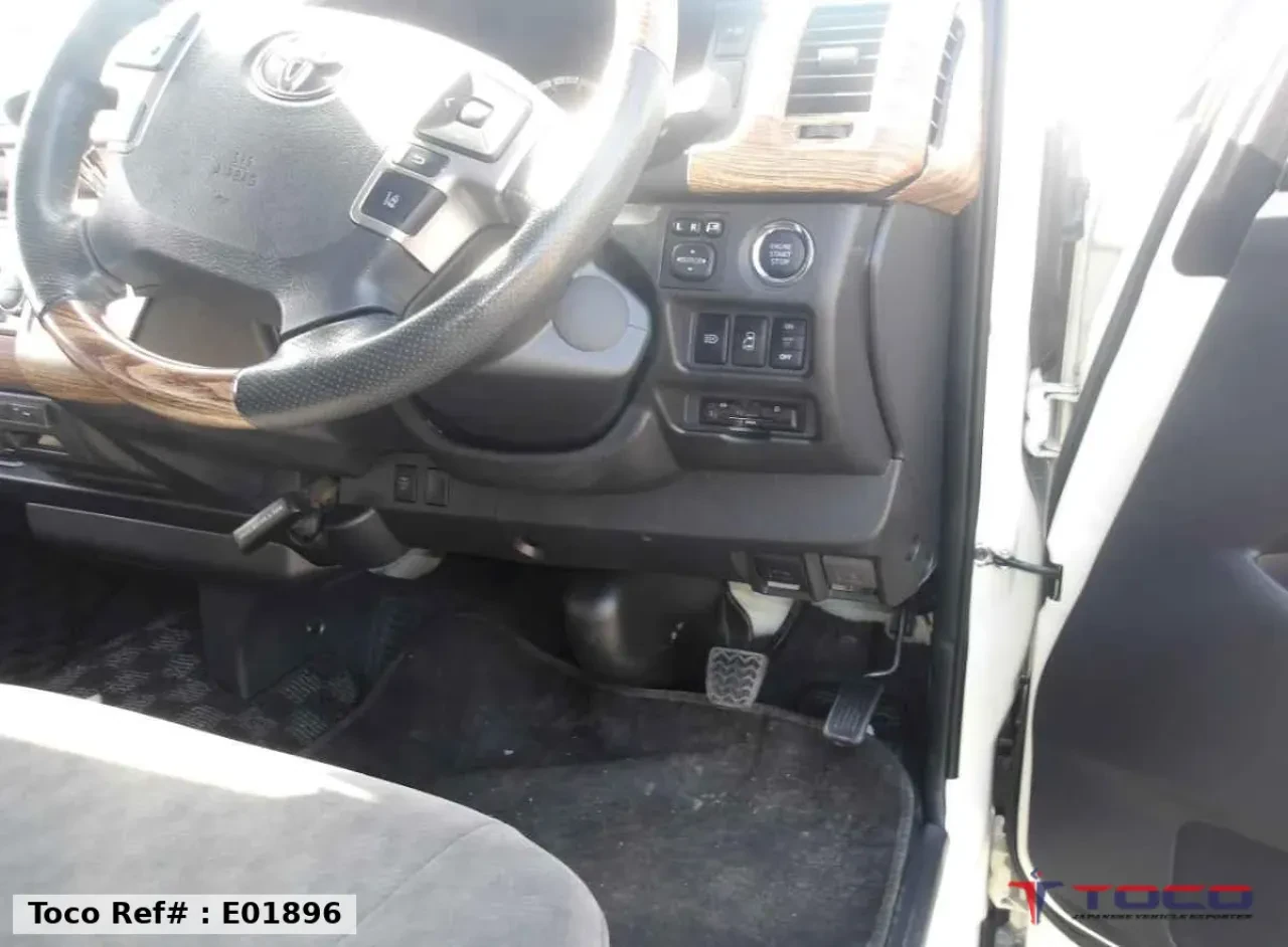 2023★TOYOTA HIACE 2.7 GL