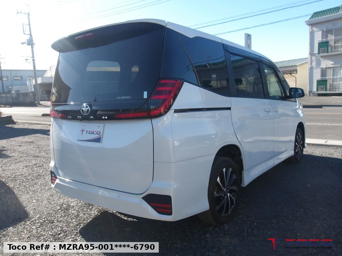 2023 TOYOTA NOAH