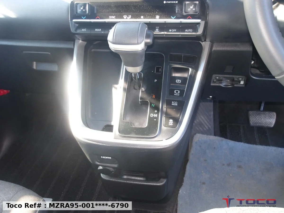 2023 TOYOTA NOAH