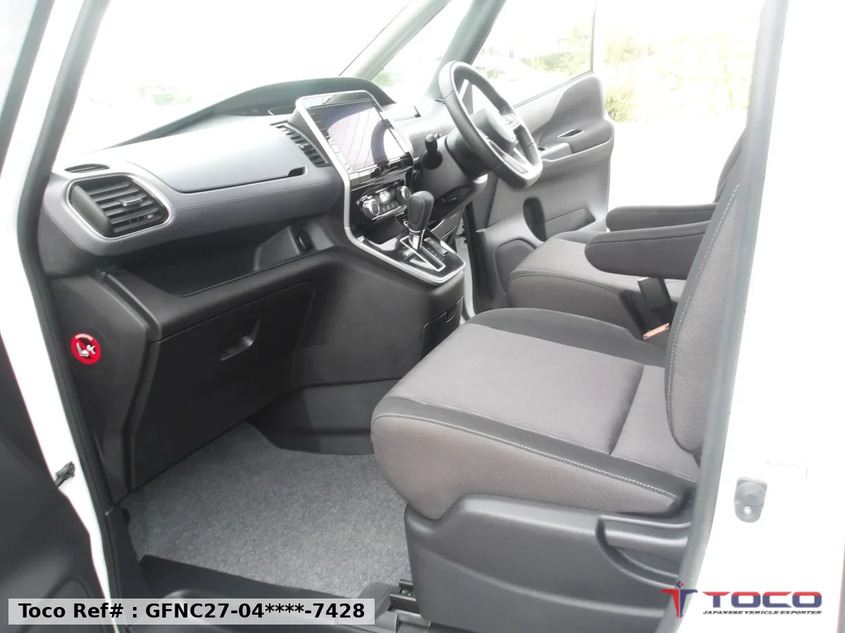 2022 NISSAN SERENA-HIGHWAYSTAR V