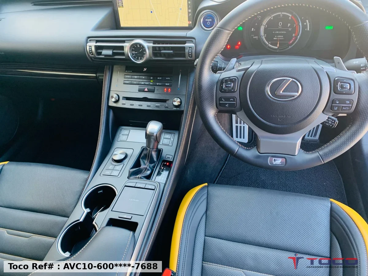 2022 LEXUS RC300h