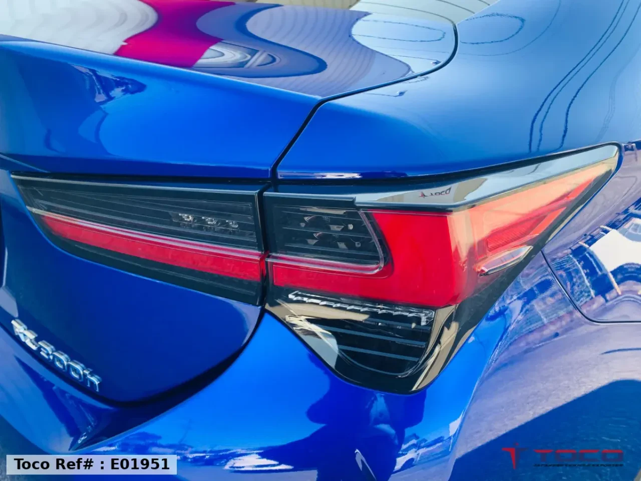2022 LEXUS RC300h