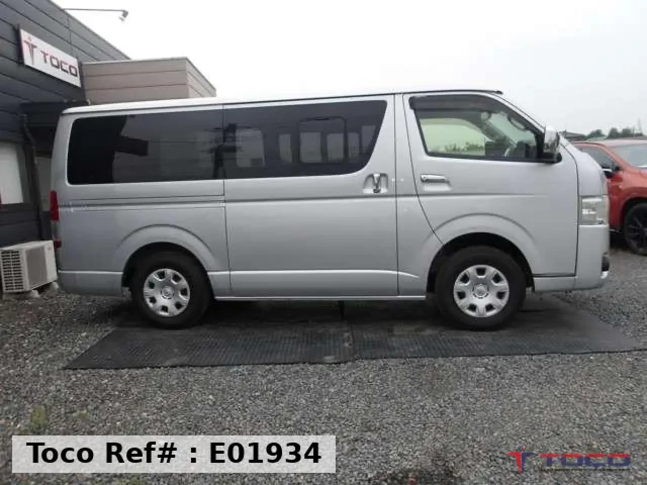 2021 TOYOTA HIACE VAN