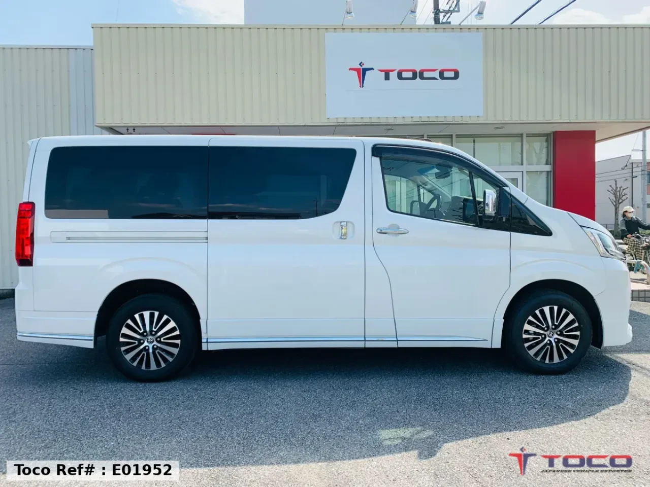 2023 TOYOTA GRANACE