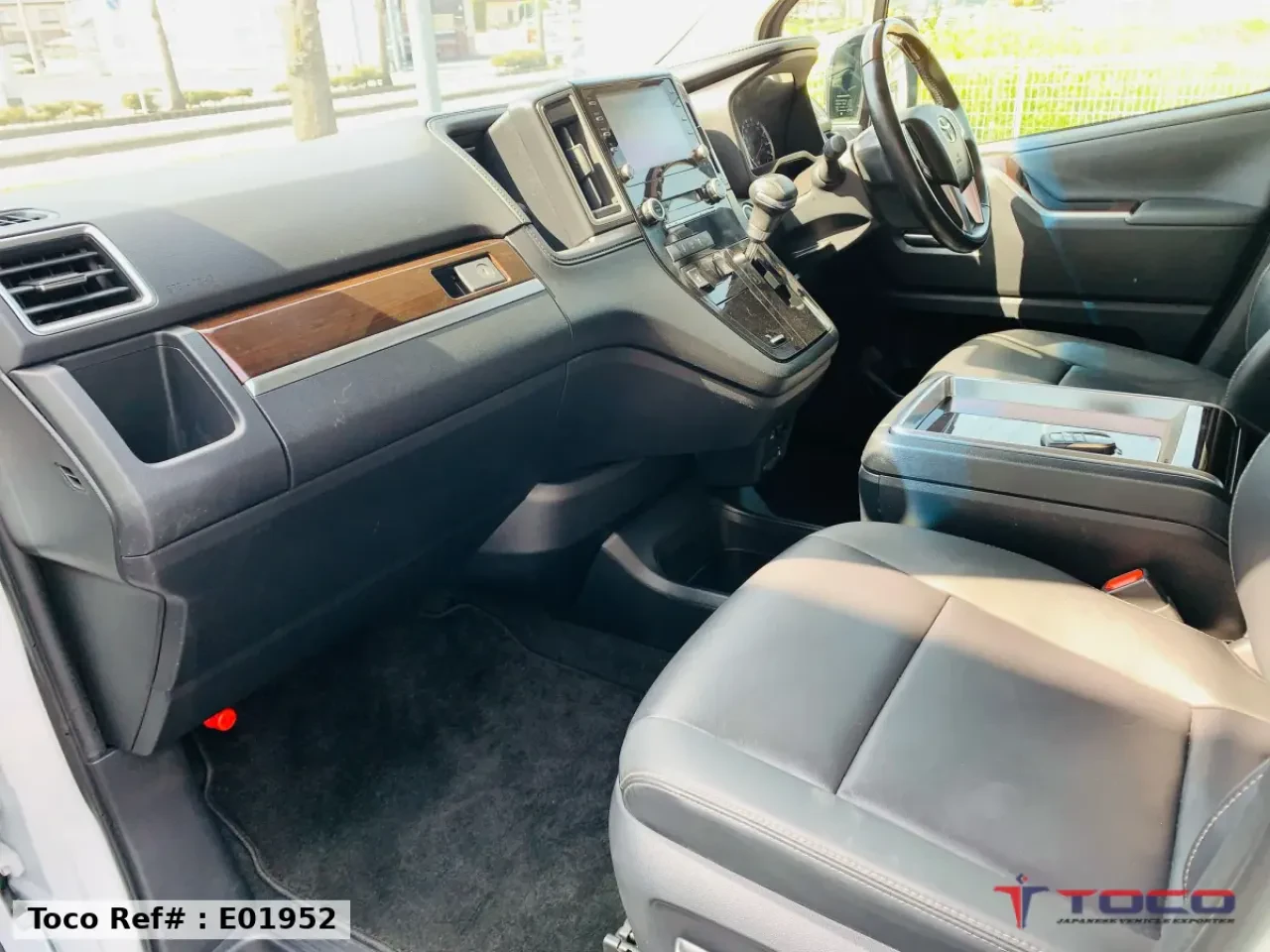 2023 TOYOTA GRANACE