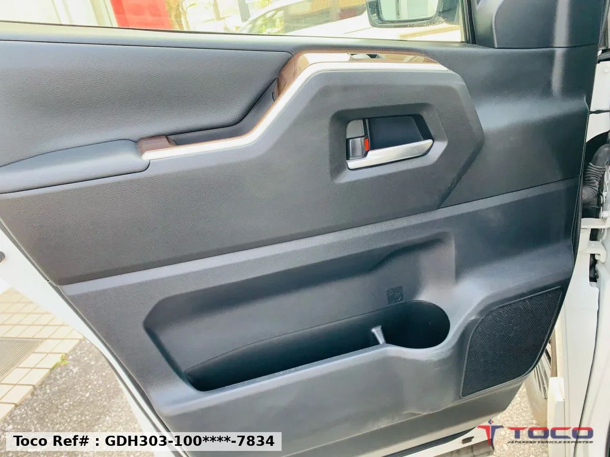 2023 TOYOTA GRANACE