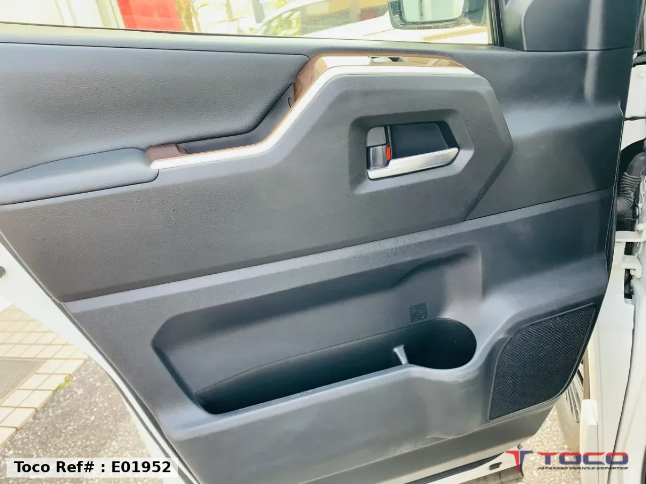 2023 TOYOTA GRANACE