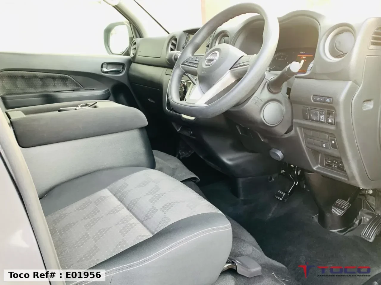 2023 NISSAN CARAVAN