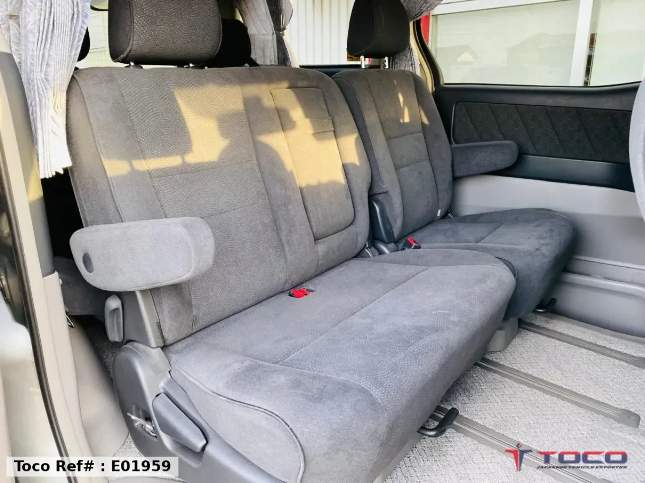 2006 TOYOTA ALPHARD