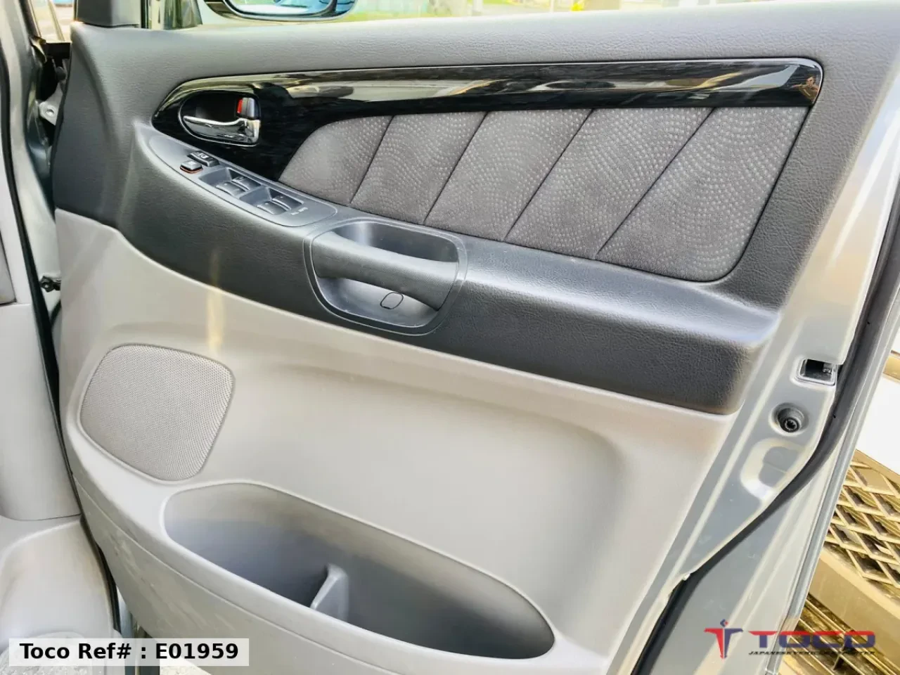 2006 TOYOTA ALPHARD