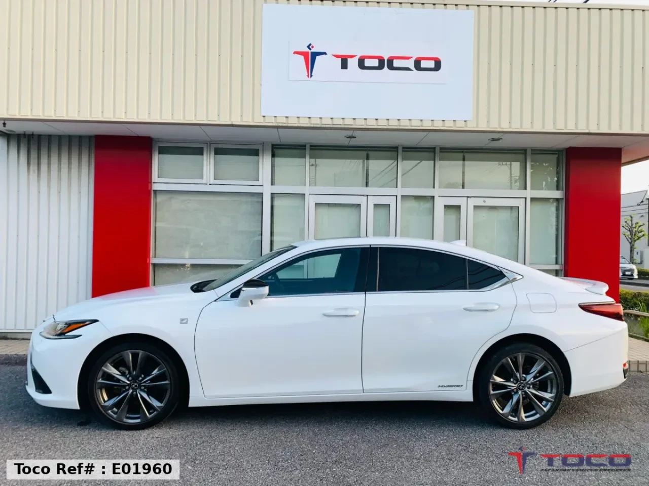 2020 LEXUS ES300h