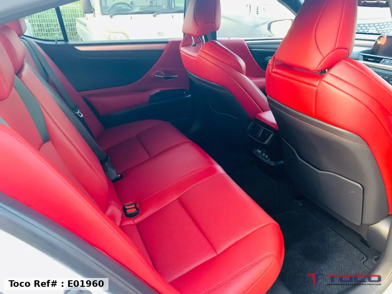 2020 LEXUS ES300h