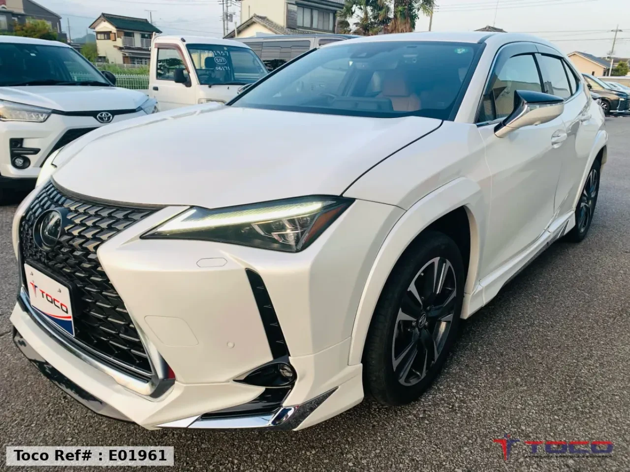 2023 LEXUS UX250h