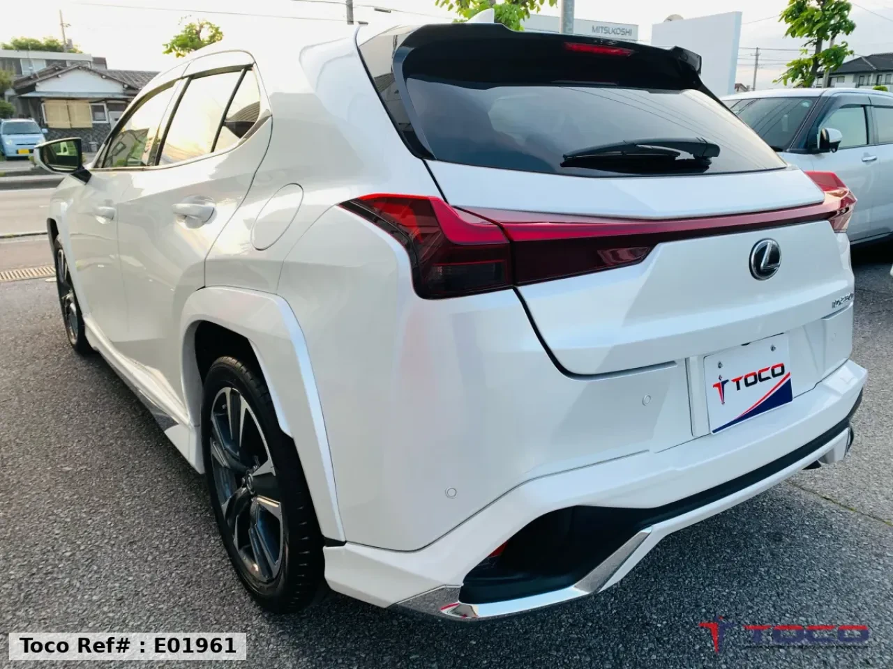 2023 LEXUS UX250h