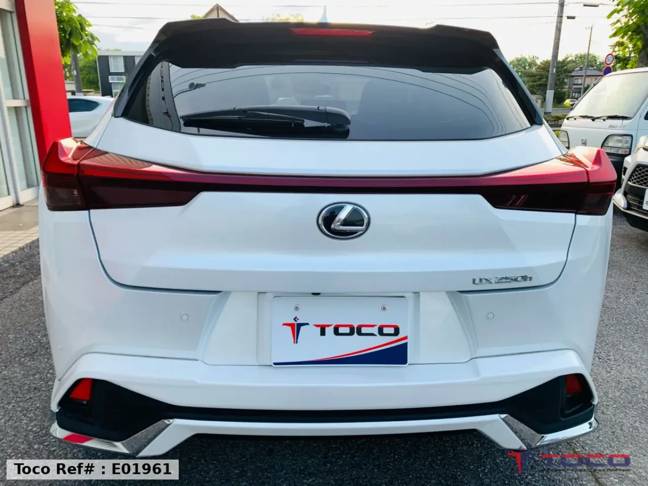 2023 LEXUS UX250h