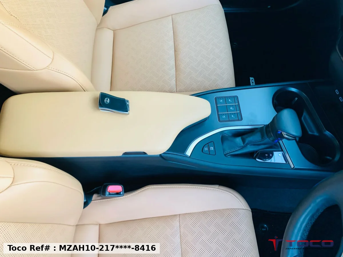 2023 LEXUS UX250h