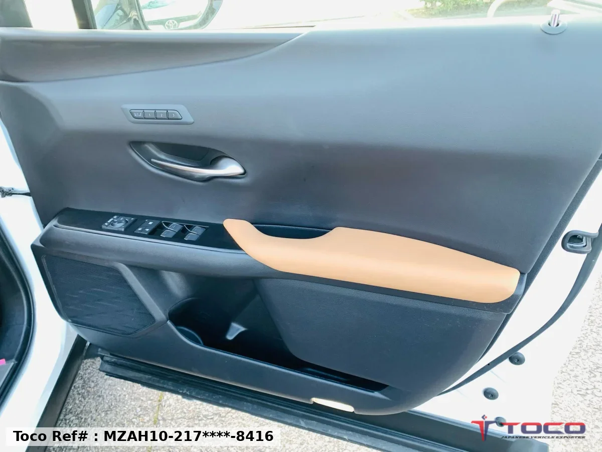 2023 LEXUS UX250h