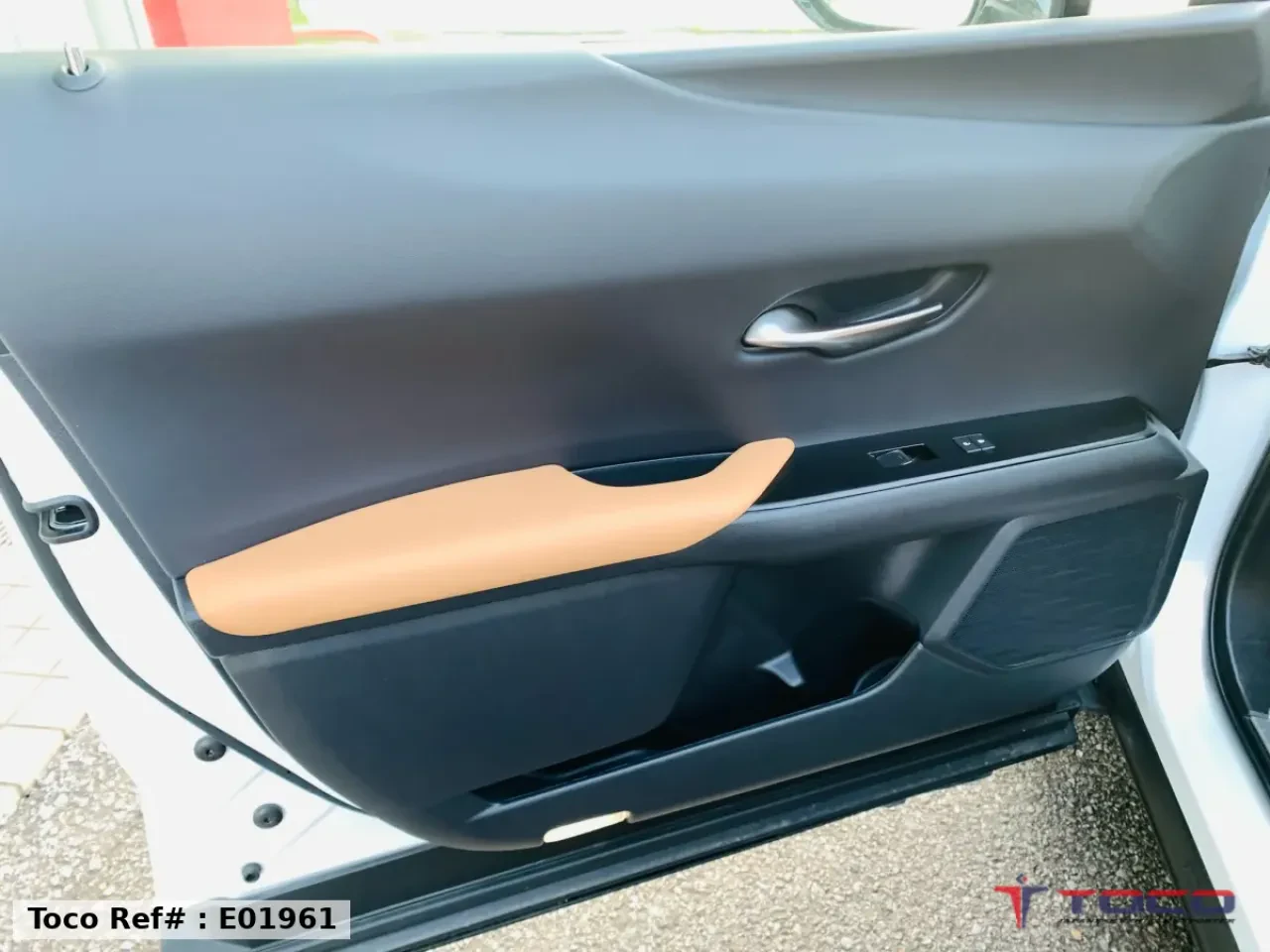 2023 LEXUS UX250h