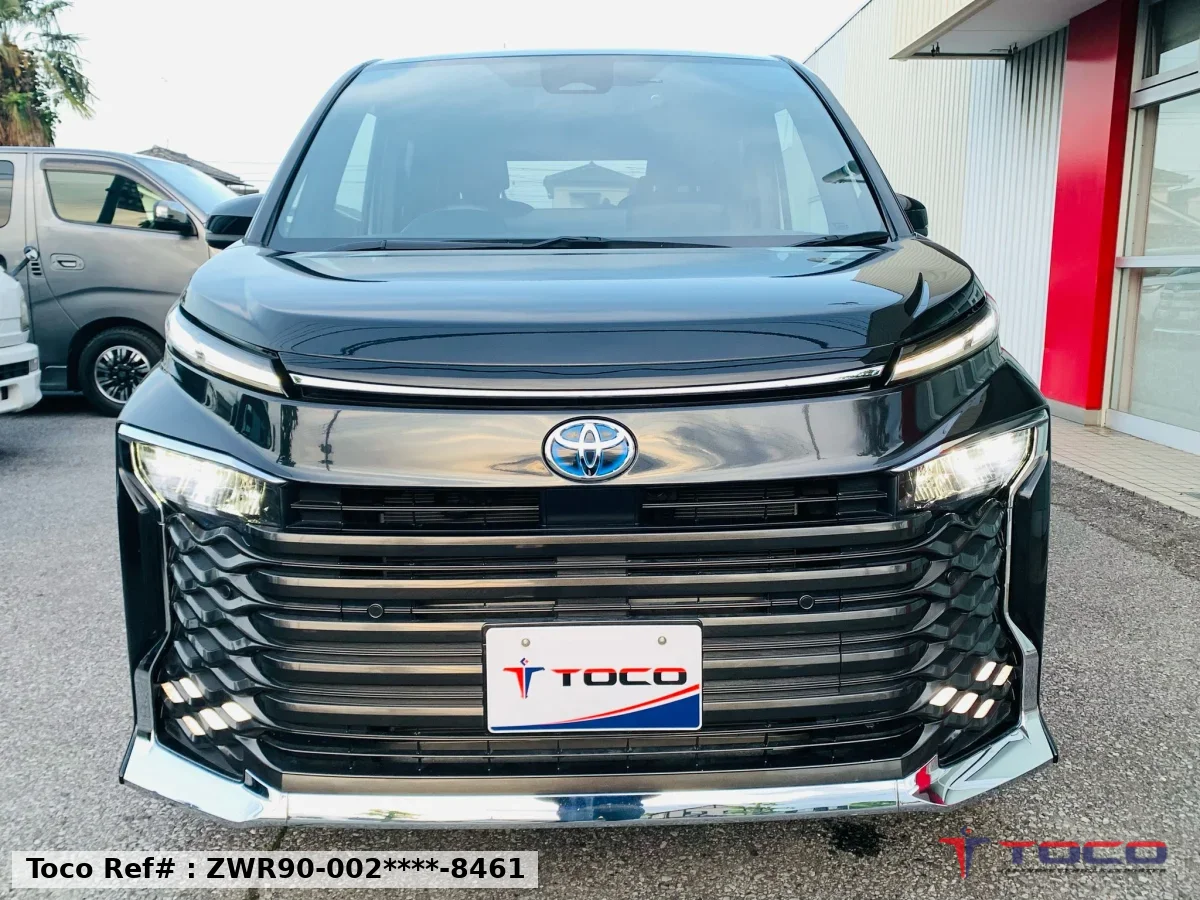 2022 TOYOTA VOXY