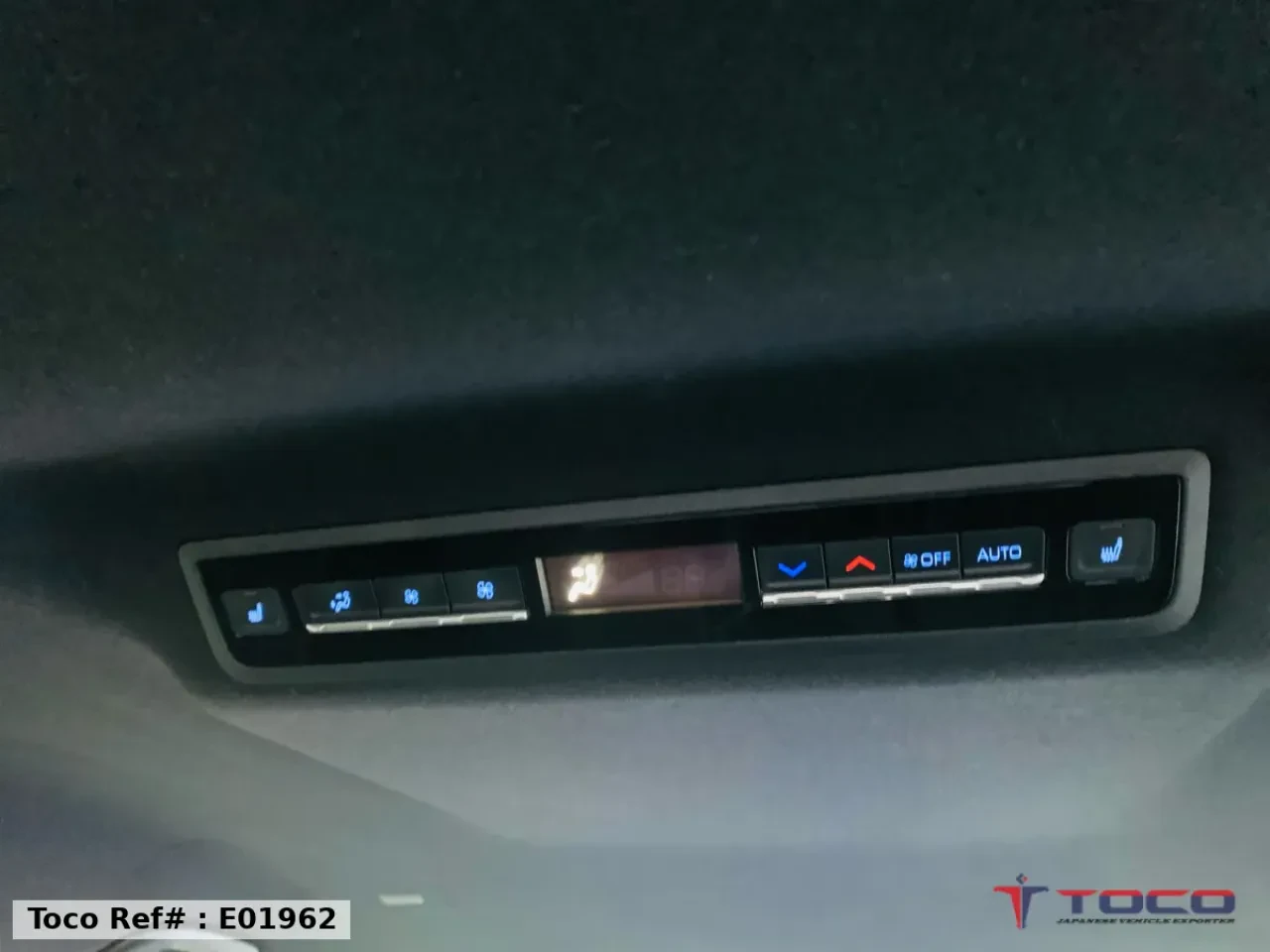 2022 TOYOTA VOXY