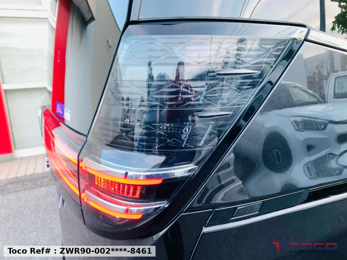 2022 TOYOTA VOXY