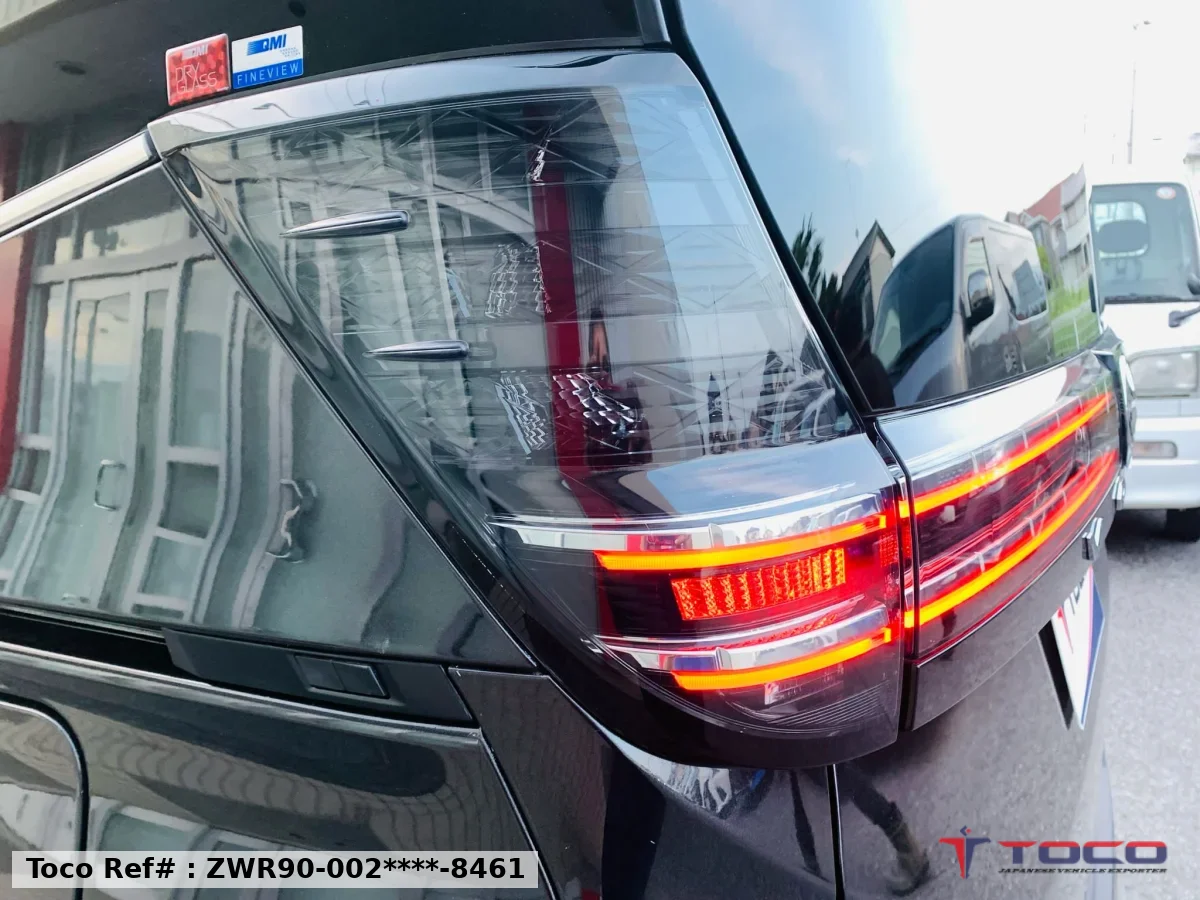 2022 TOYOTA VOXY