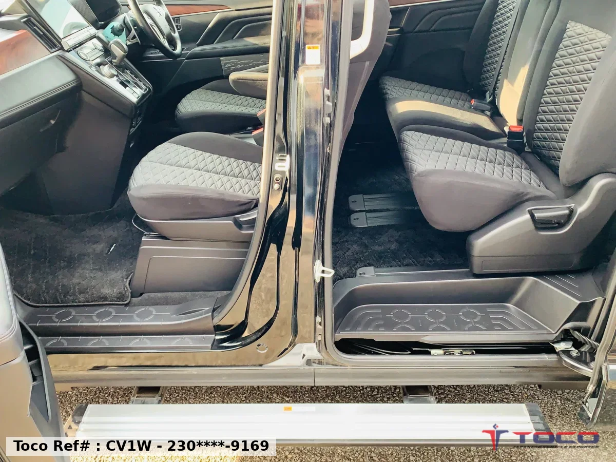 2021 MITSUBISHI DELICA P