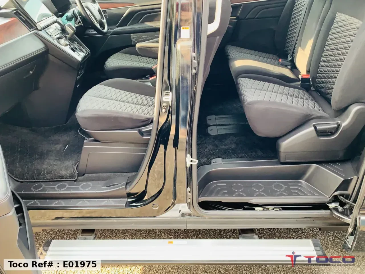2021 MITSUBISHI DELICA P