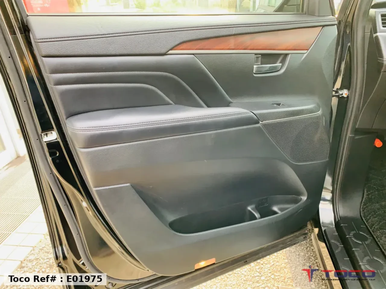 2021 MITSUBISHI DELICA P
