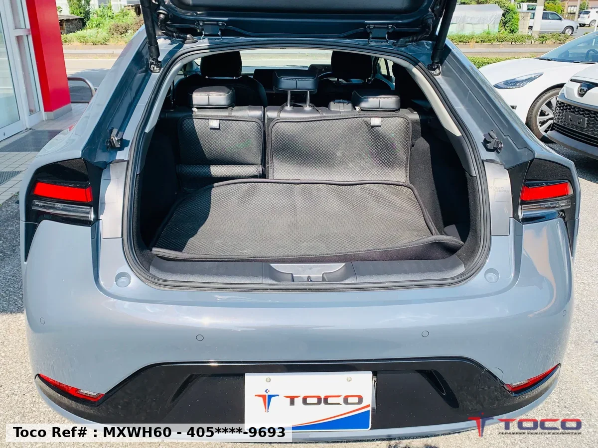 2023 TOYOTA PRIUS