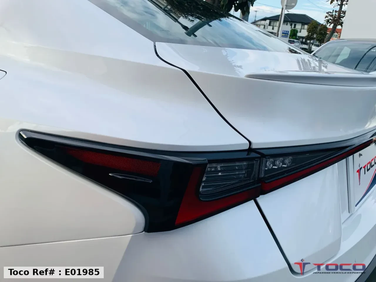 2023 Lexus IS300h