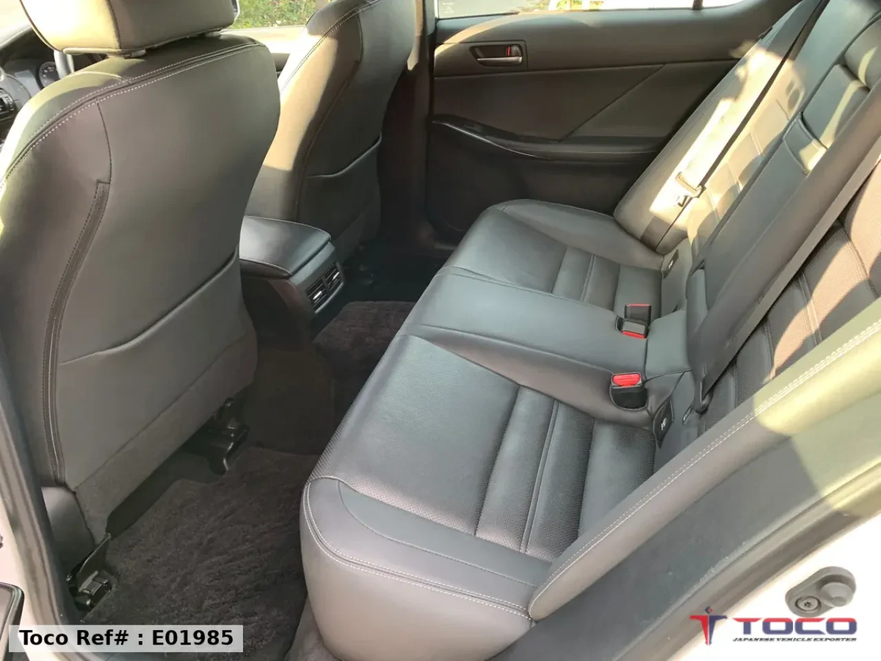 2023 Lexus IS300h