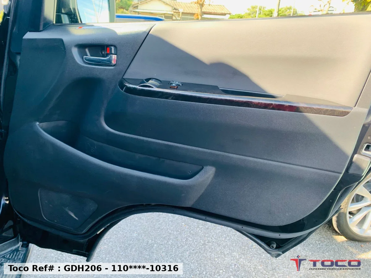 2024 TOYOTA HIACE SUPER GL